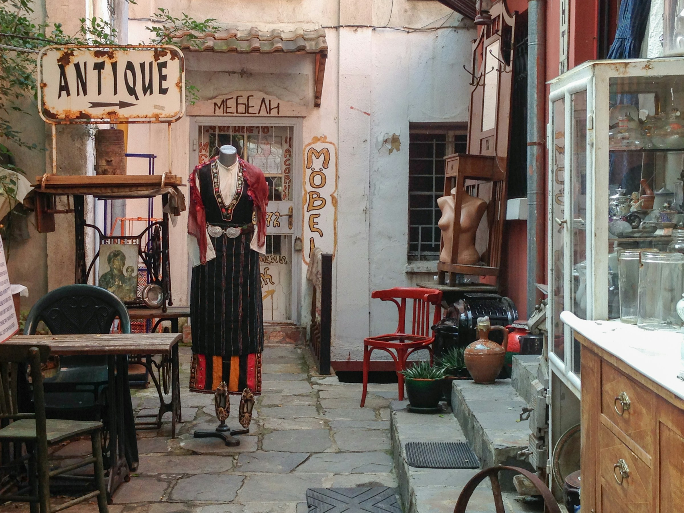 How to Price Antiques and Collectibles for Sale